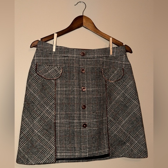 bagatelle Dresses & Skirts - Bagatelle Collection size small brown plaid print skirt